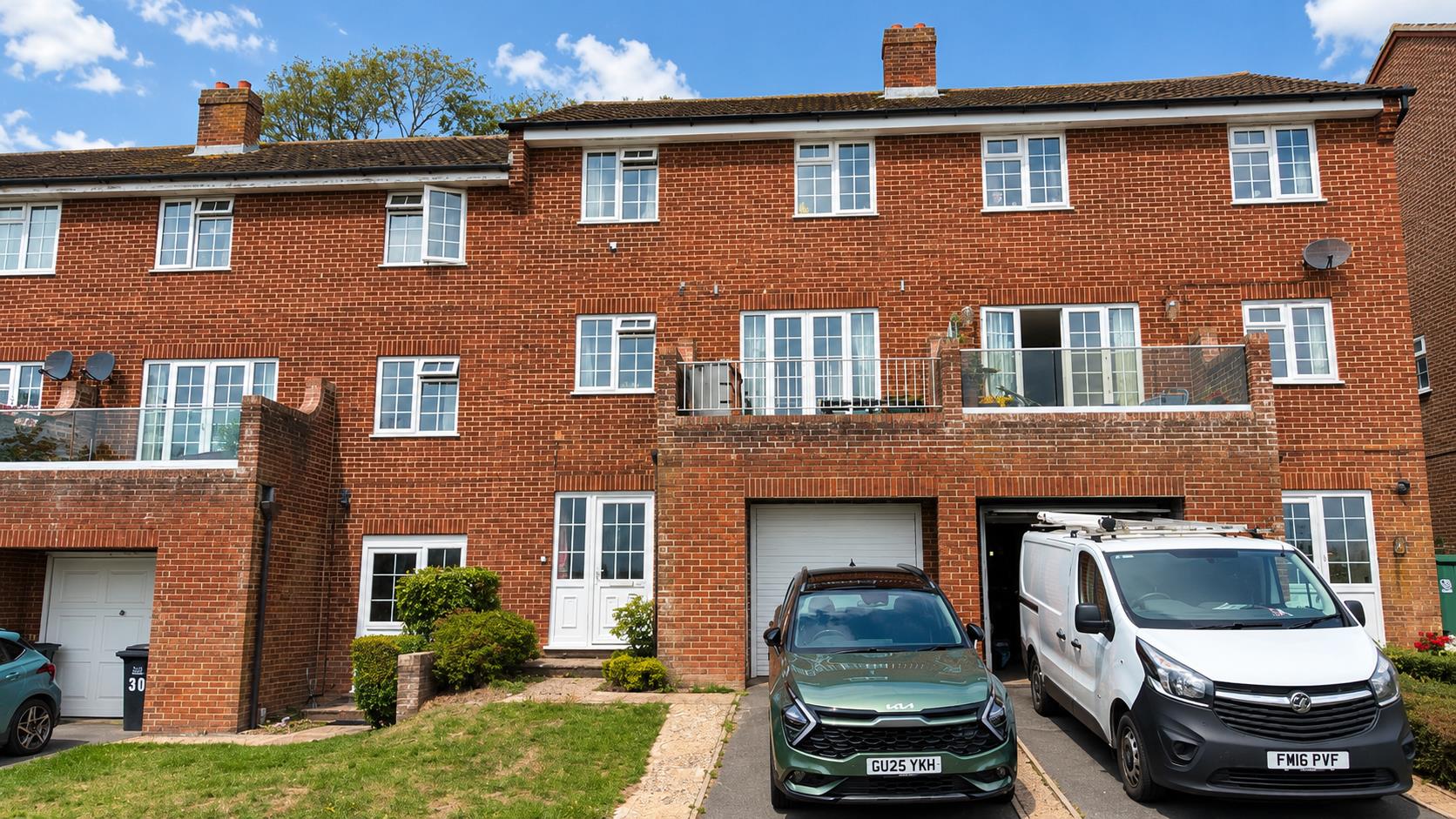 3 bed property in Park Crescent, Hastings